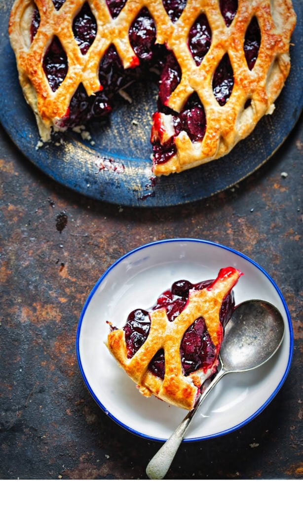 Blackberry Pie Cobbler and a slice. 