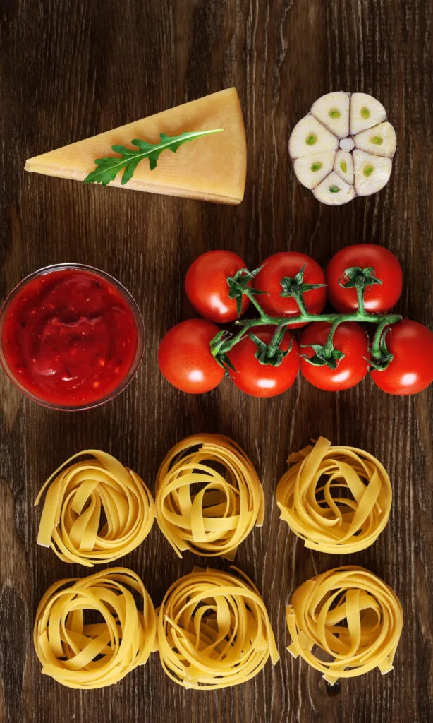 spaghetti sauce recipe ingredients. 